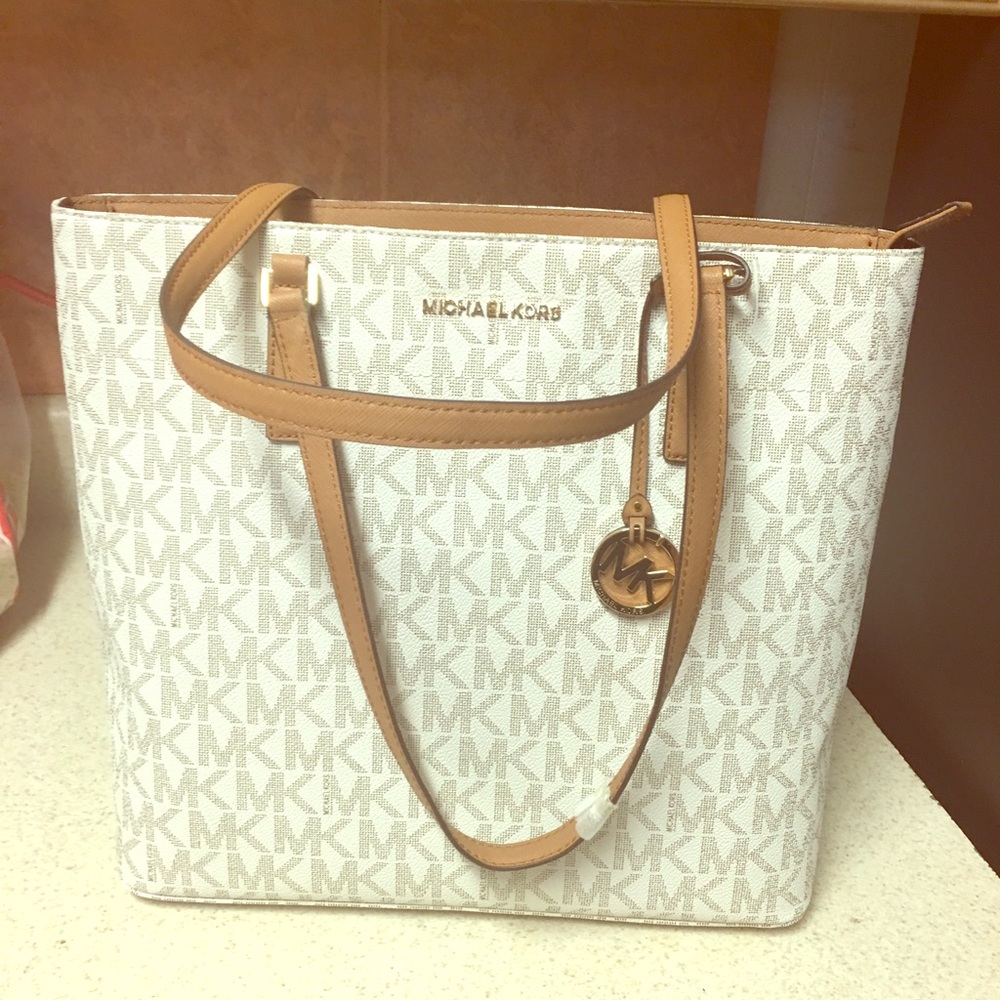Michael Kors hand bag